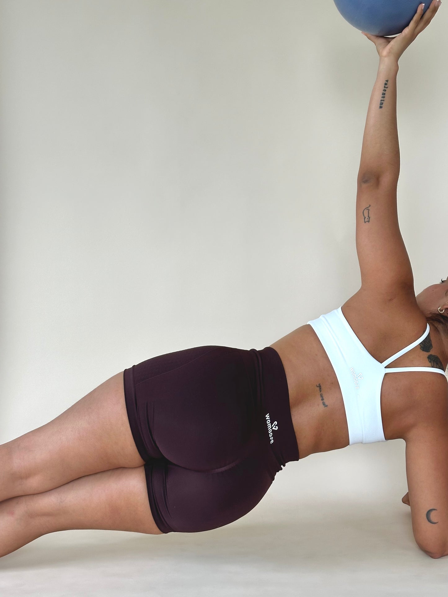Sculptmove Seamless mid-rise shorts