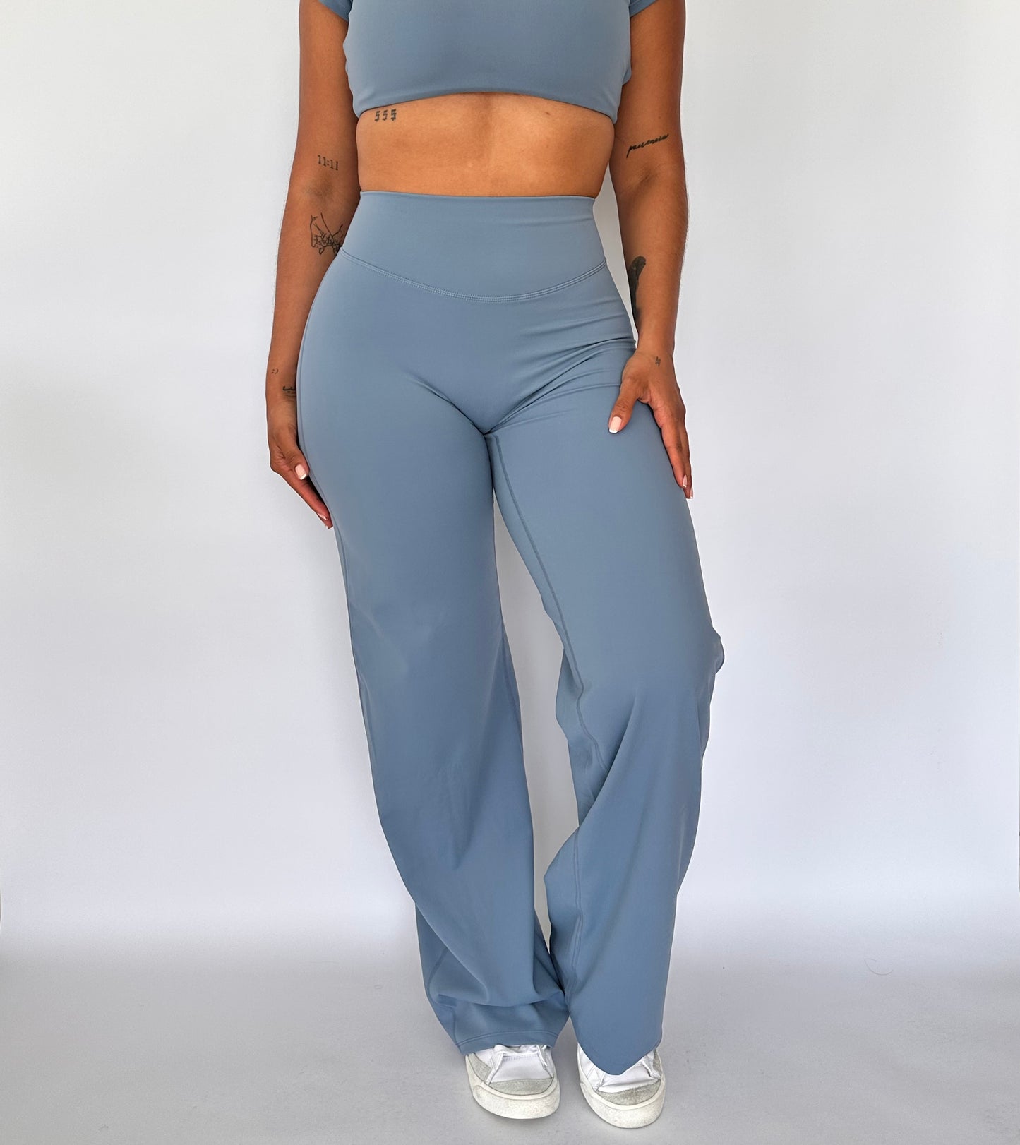 LEGGINGS STRAIGHT LEG