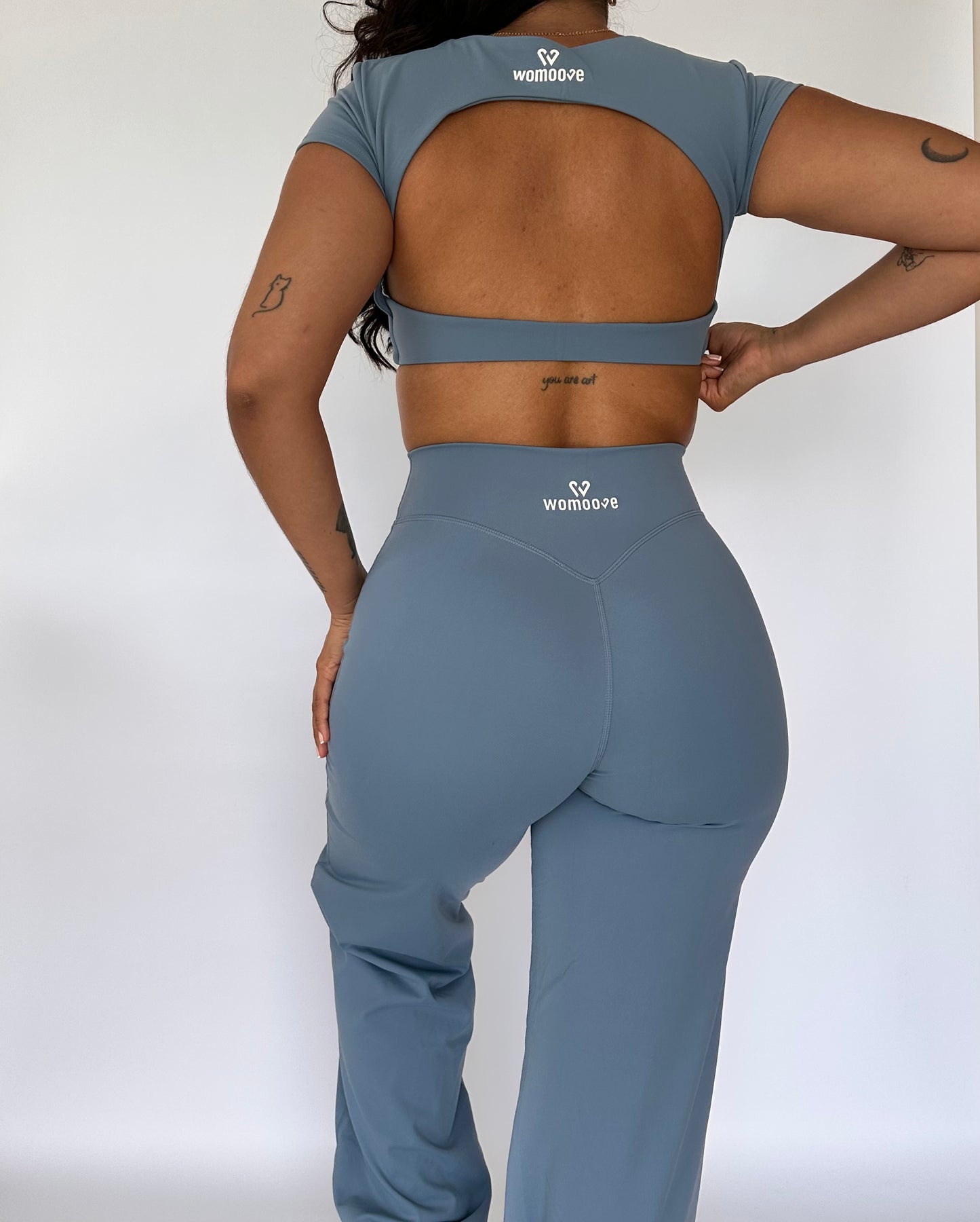 CROP TOP SHORT SLEEVE