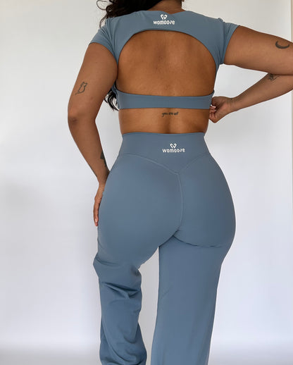 CROP TOP SHORT SLEEVE