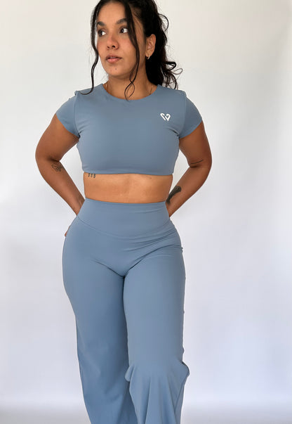 CROP TOP SHORT SLEEVE