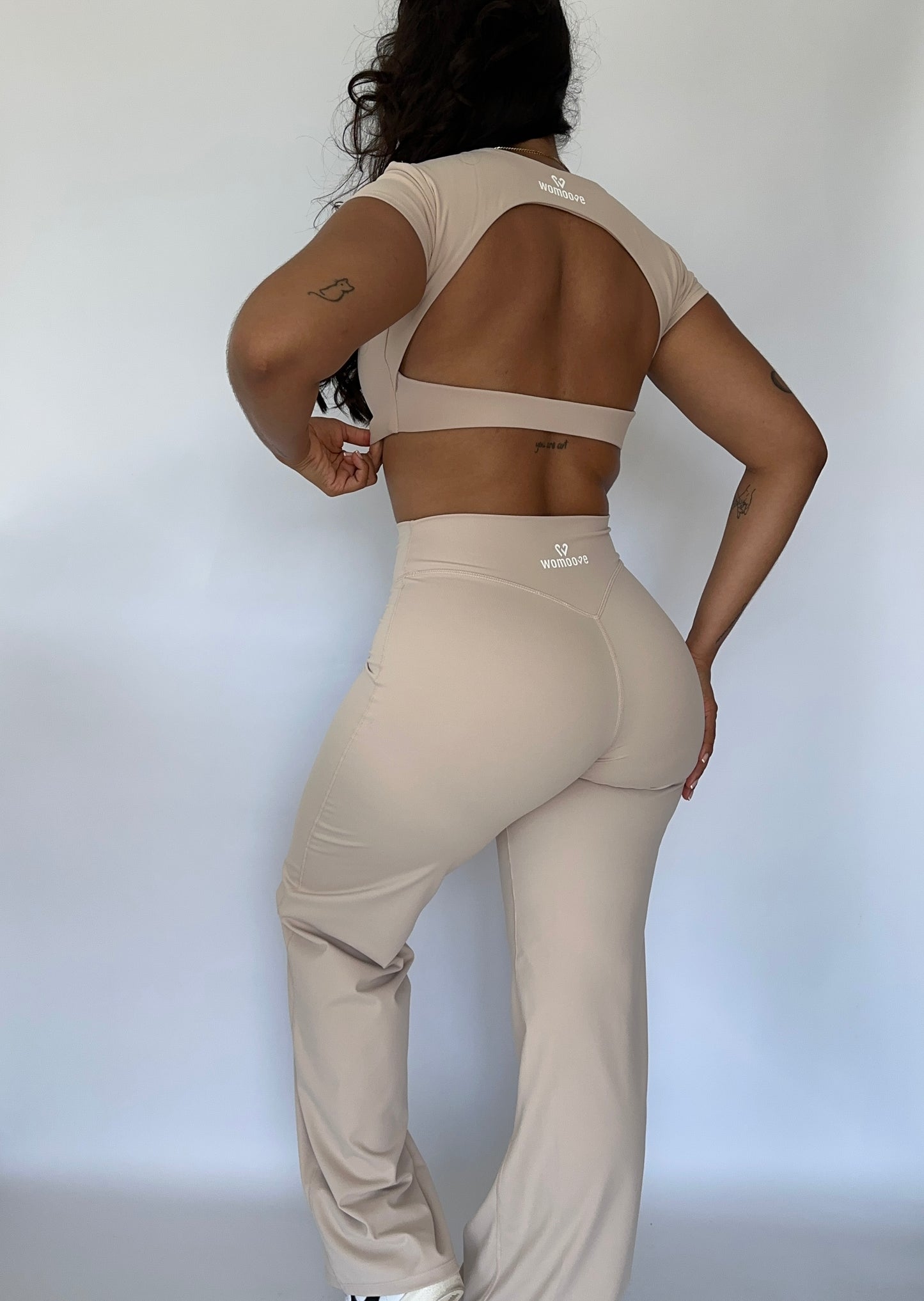 CROP TOP SHORT SLEEVE