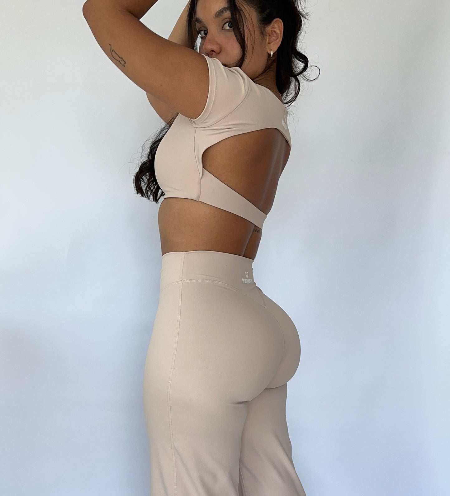 CROP TOP SHORT SLEEVE