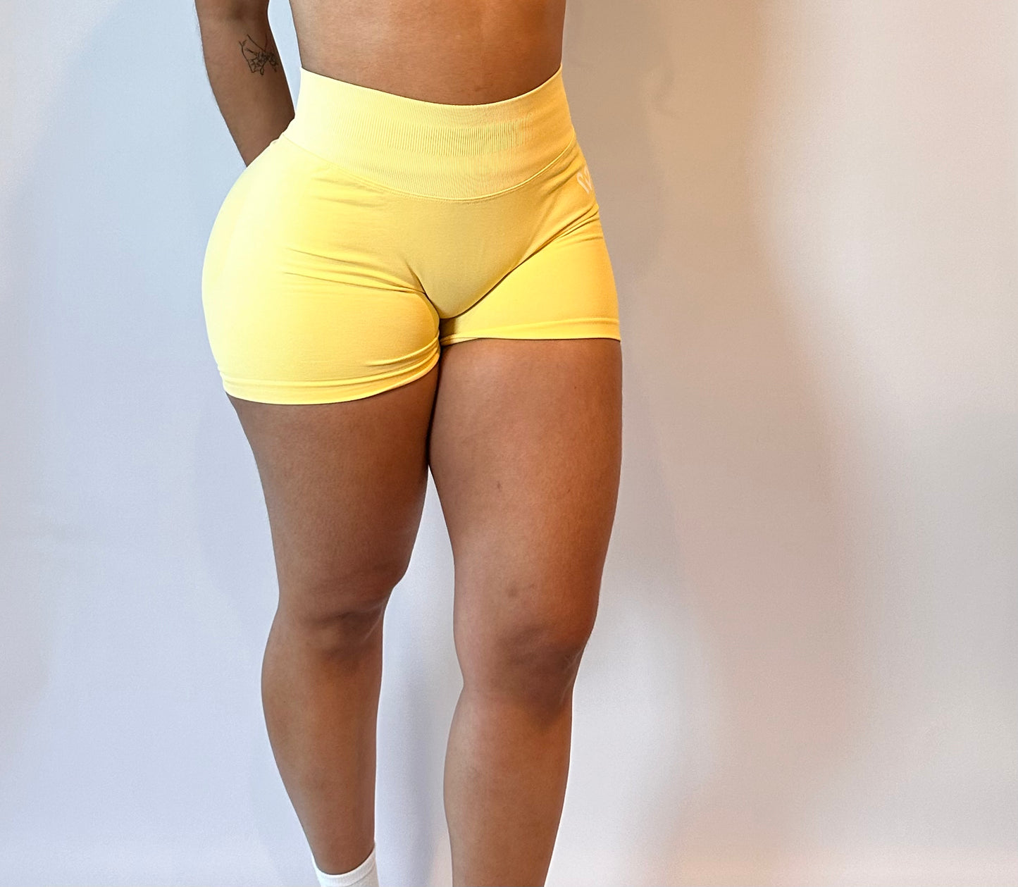 Shorts V