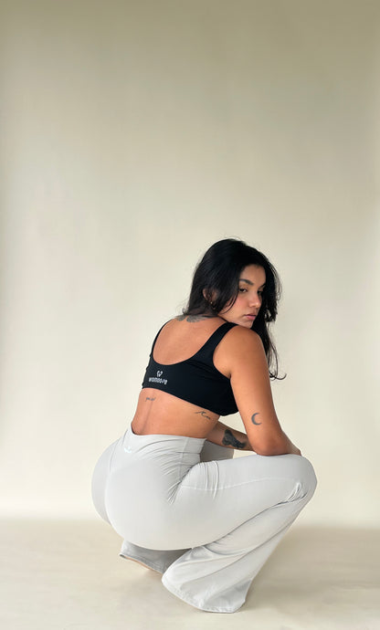 Classic high-waisted flare leggings