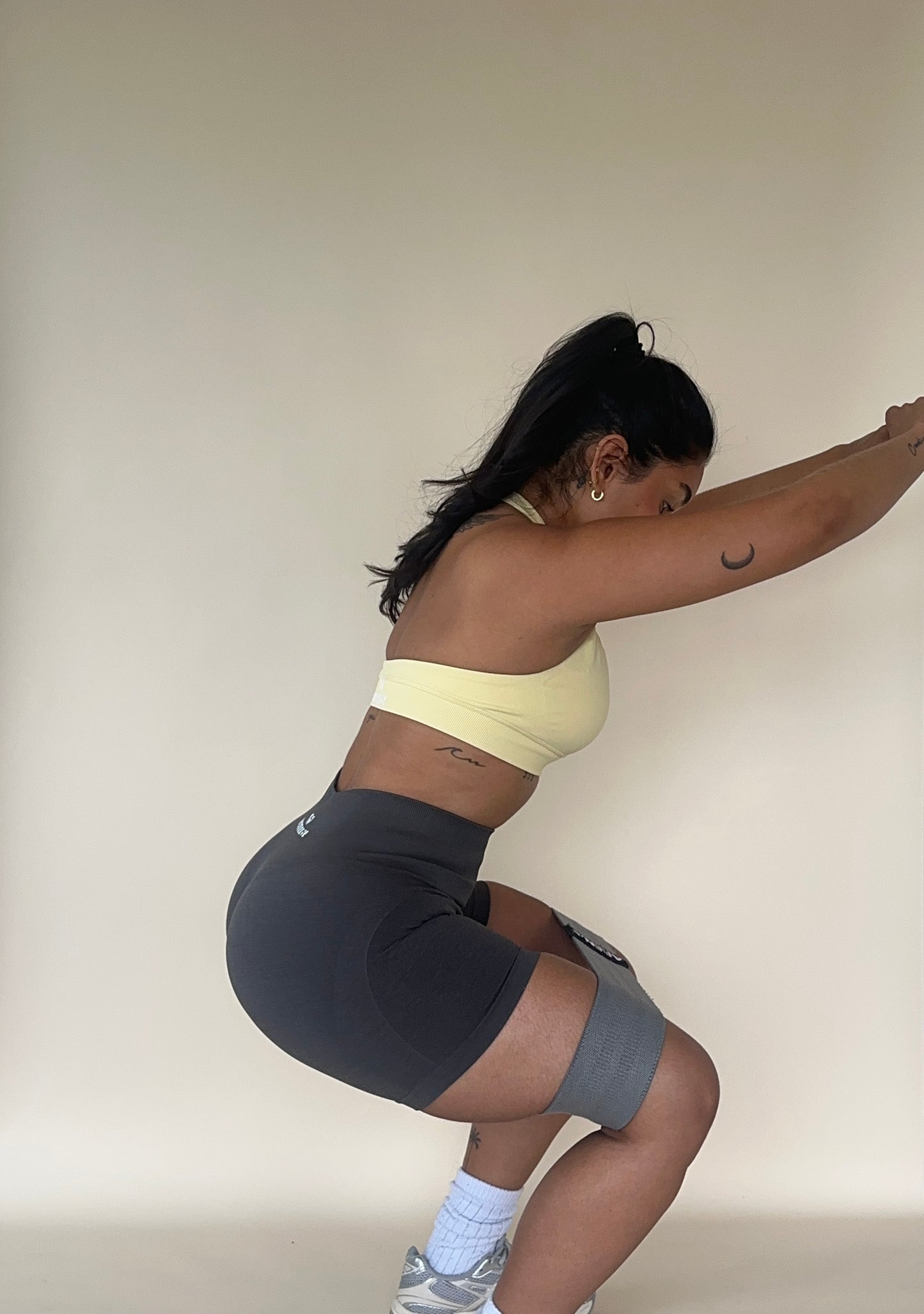FORMMOVE-SCULPT SHORT