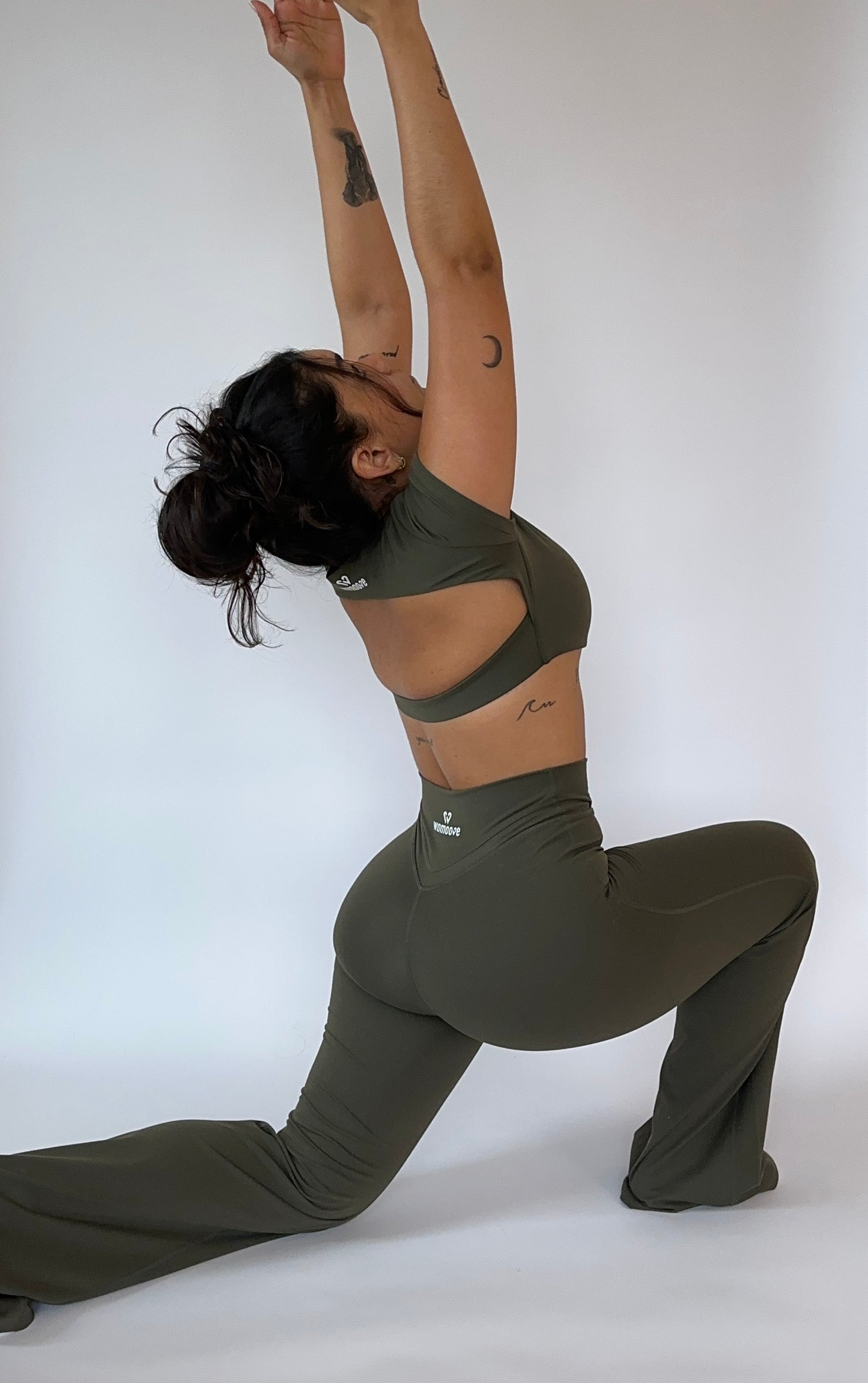 SOFTMOVE-CROP TOP SHORT SLEEVE