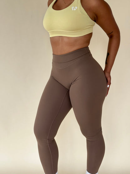Classic high-waisted soft leggings