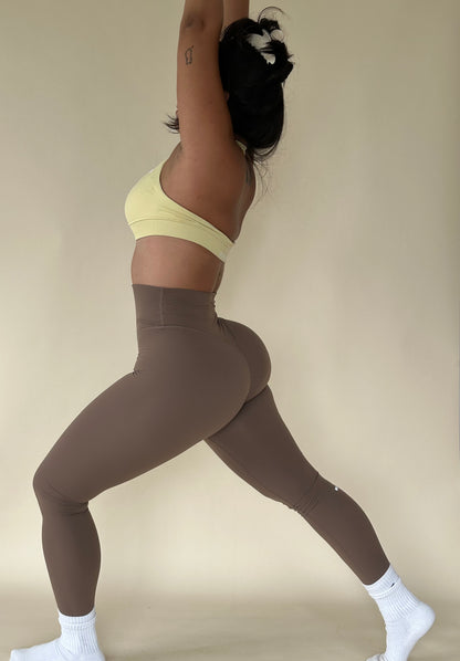 Classic high-waisted soft leggings