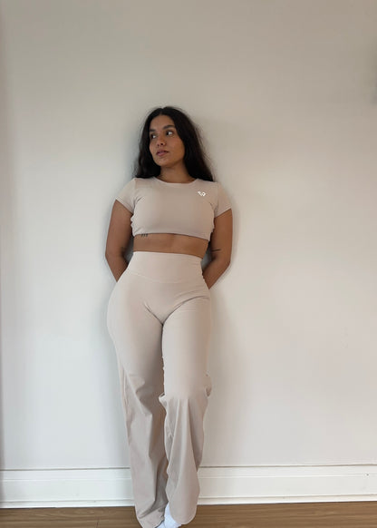 SOFTMOVE-CROP TOP SHORT SLEEVE