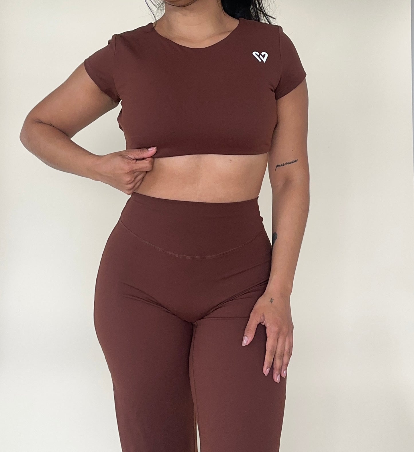 SOFTMOVE-CROP TOP SHORT SLEEVE